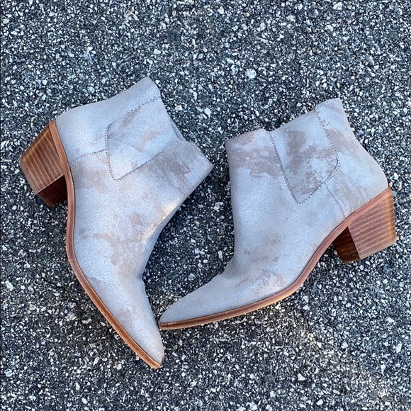 Sole Society Gray/Silver Booties - Picture 4 of 7